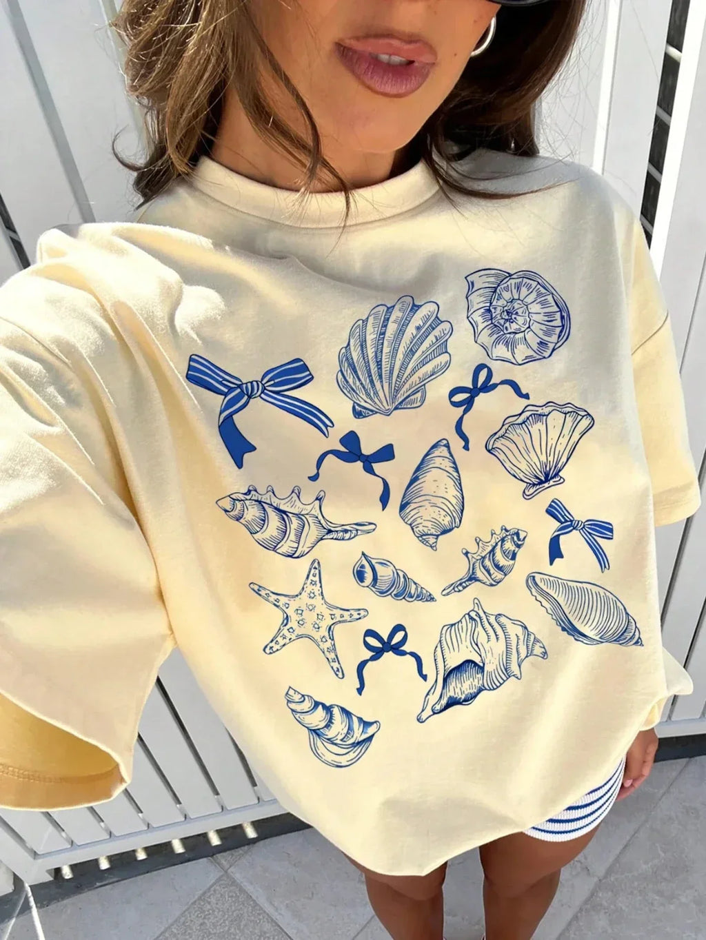 T-shirt with Shell Print